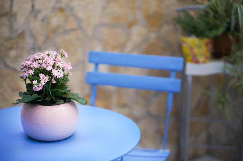 Blue Courtyard Not Valid Apartment Bari Luaran gambar