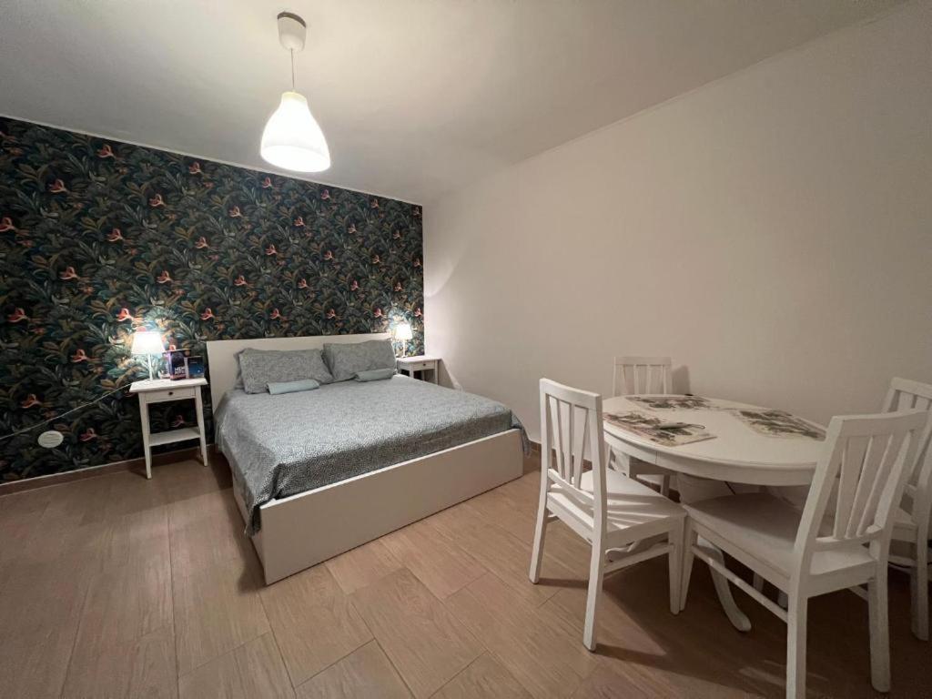 Blue Courtyard Not Valid Apartment Bari Luaran gambar